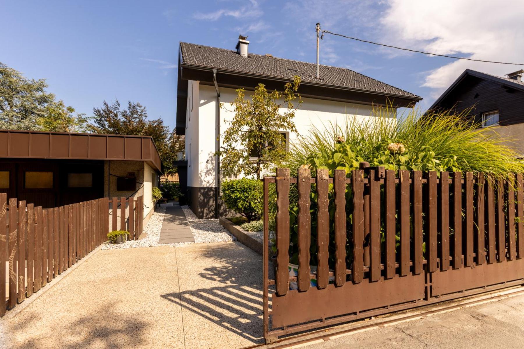 Apartmaji Klavdija Liubliana Exterior foto
